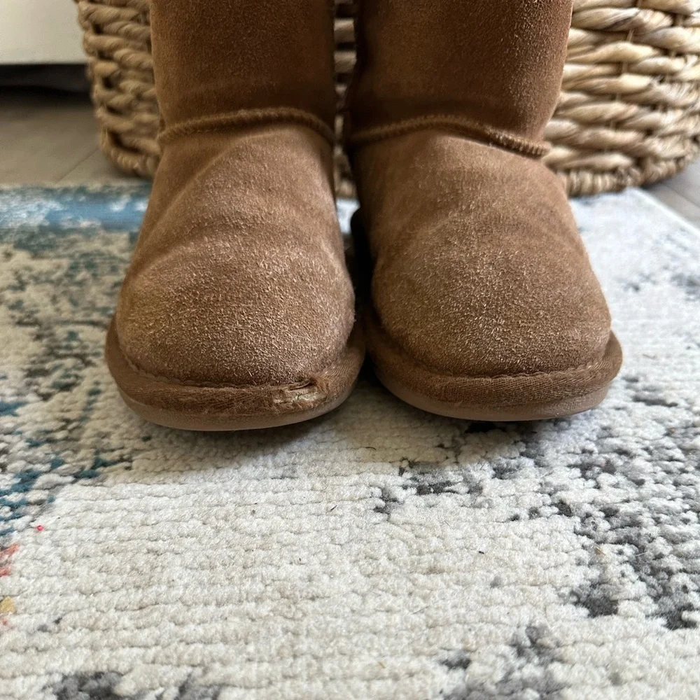 LAMO Little Girls Audrey Shearling-Lined Boots - Suede size 4
